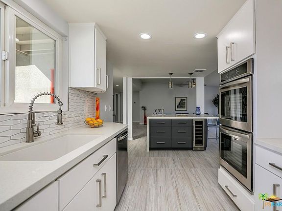 3rd image of 1850 E Desert Palms Dr
