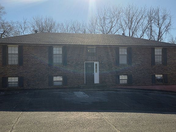 2nd image of 416 Windy Way APT D