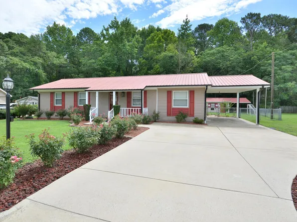 113 Gulf Dr, Dunn, NC 28334