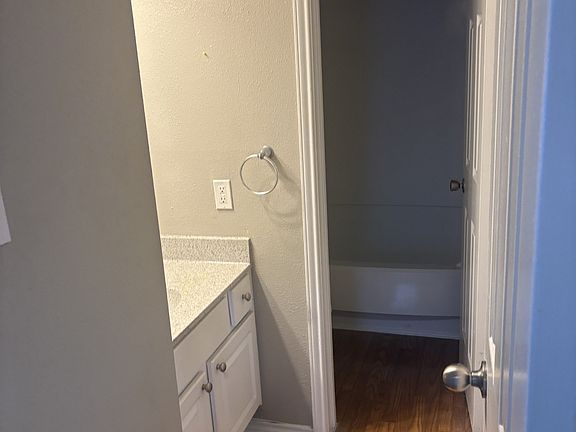 5th image of 12324 Starcrest Dr #2-212