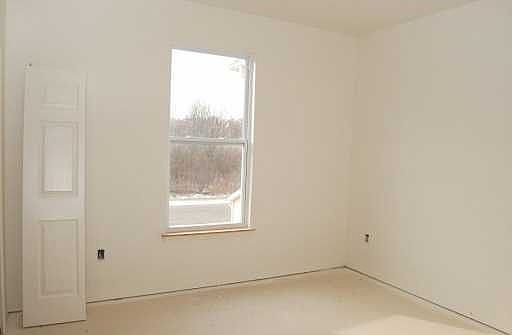 4th image of 8177 Autumn Woods Trl