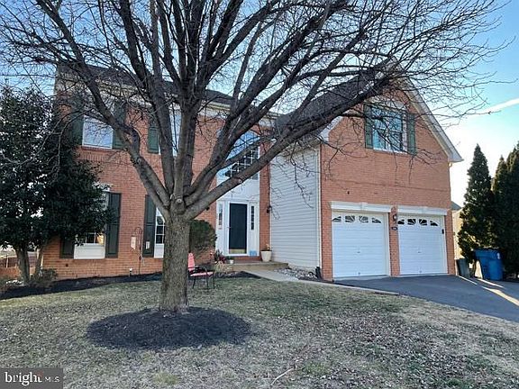 2nd image of 22666 Taylorstown Hunt Ct