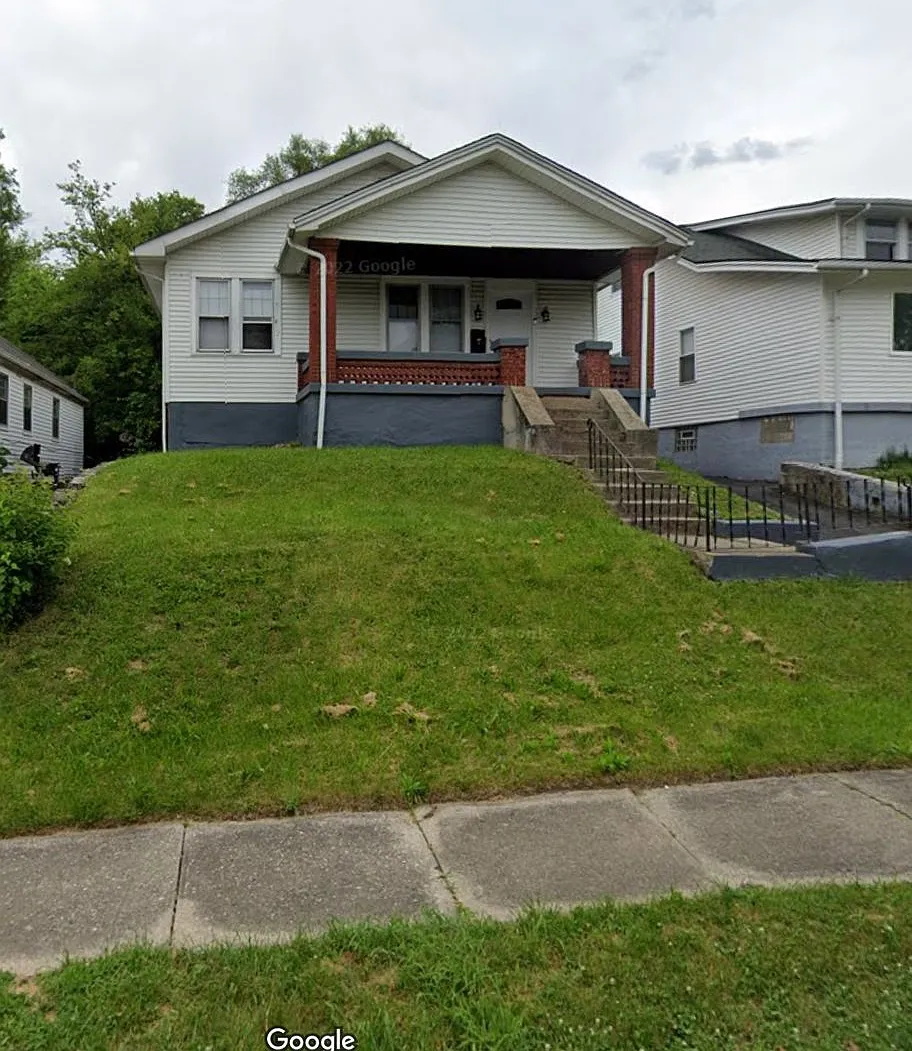 Large 3 bedroom House! — Photo 1