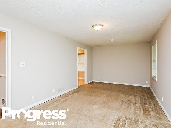 4th image of 2762 Granada Pl