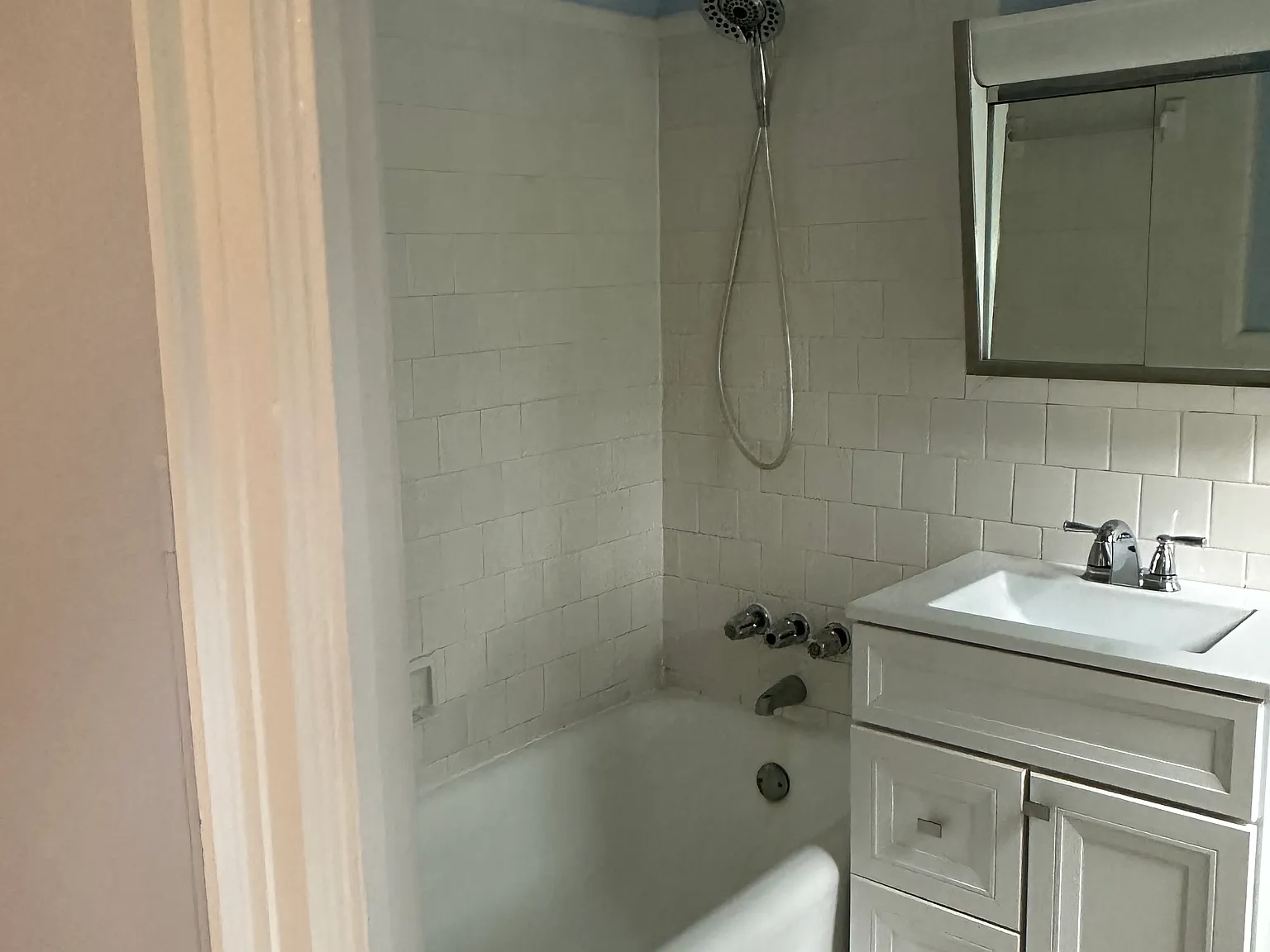 1 bed, 486 sqft, $1,900 — Photo 2