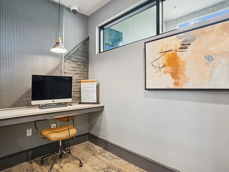 Work pod