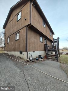 241 Timber Hill Rd, Henryville, PA, 18332