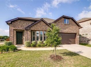 500 Harding Ln, Lavon, TX 75166