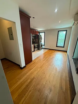 Living room, photo 1