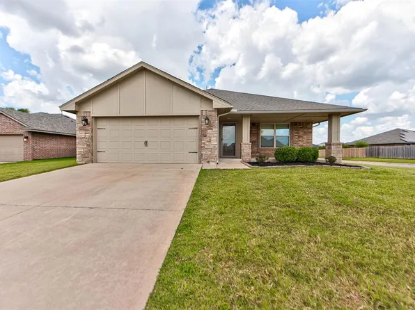1213 Laurel Creek Dr, Yukon, OK 73099