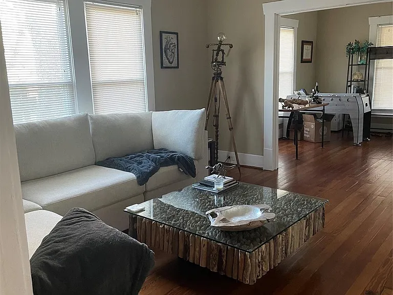 4204 Crawford St — Photo 13