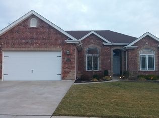 716 Sunset Ln, O'Fallon, MO 63366