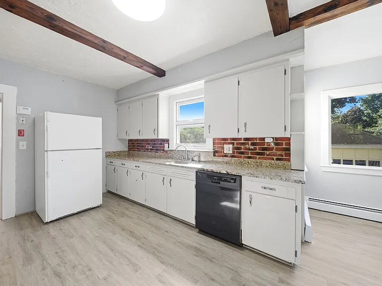 7 Wilson Ave — Photo 22