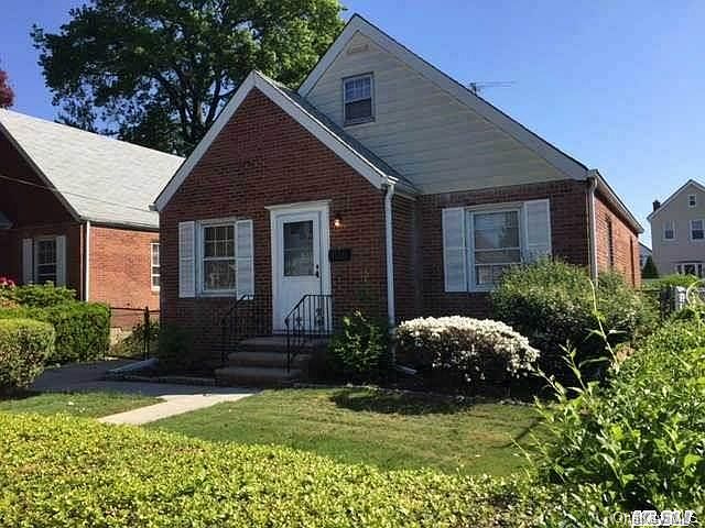 1st image of 88-21 N 218 Place