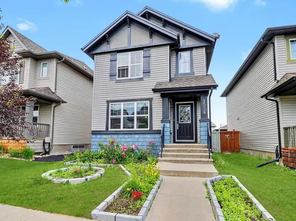 1528 35th Ave NW, Edmonton, AB T6T 0M9