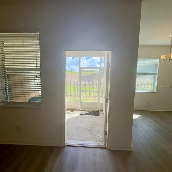 1335 Priory Cir — Photo 30