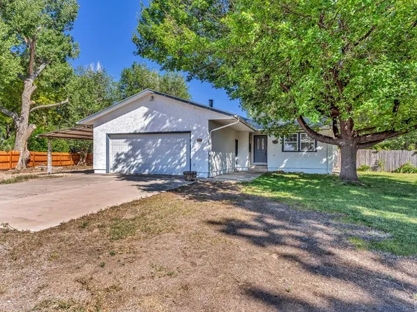 24860 Terry Ct, Pueblo, CO 81006
