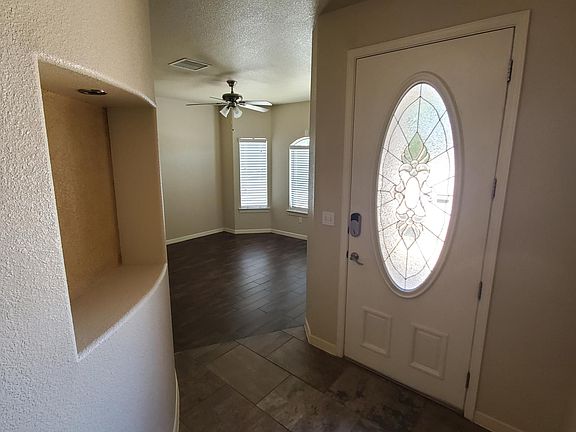 3rd image of 12832 Cozy Cove Ave