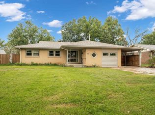 7915 E Watson Ln, Wichita, KS 67207