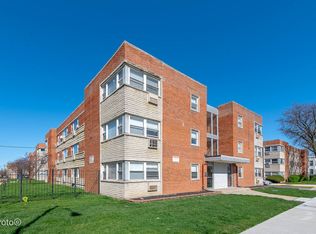 2401 W Balmoral Ave APT 1C, Chicago, IL 60625