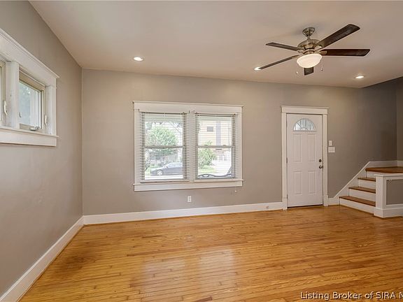 5th image of 222 E Maple Street