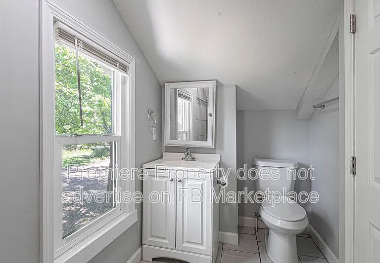 4108 N Mersington Ave — Photo 9