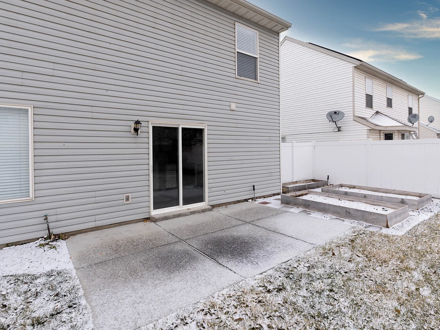 33 N Cameron St — Photo 2