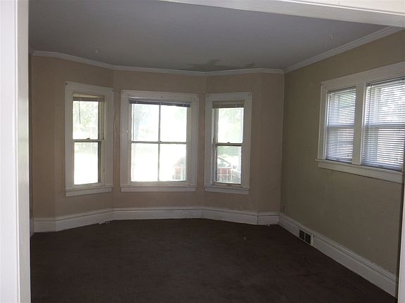 5th image of 1612 9th Ave