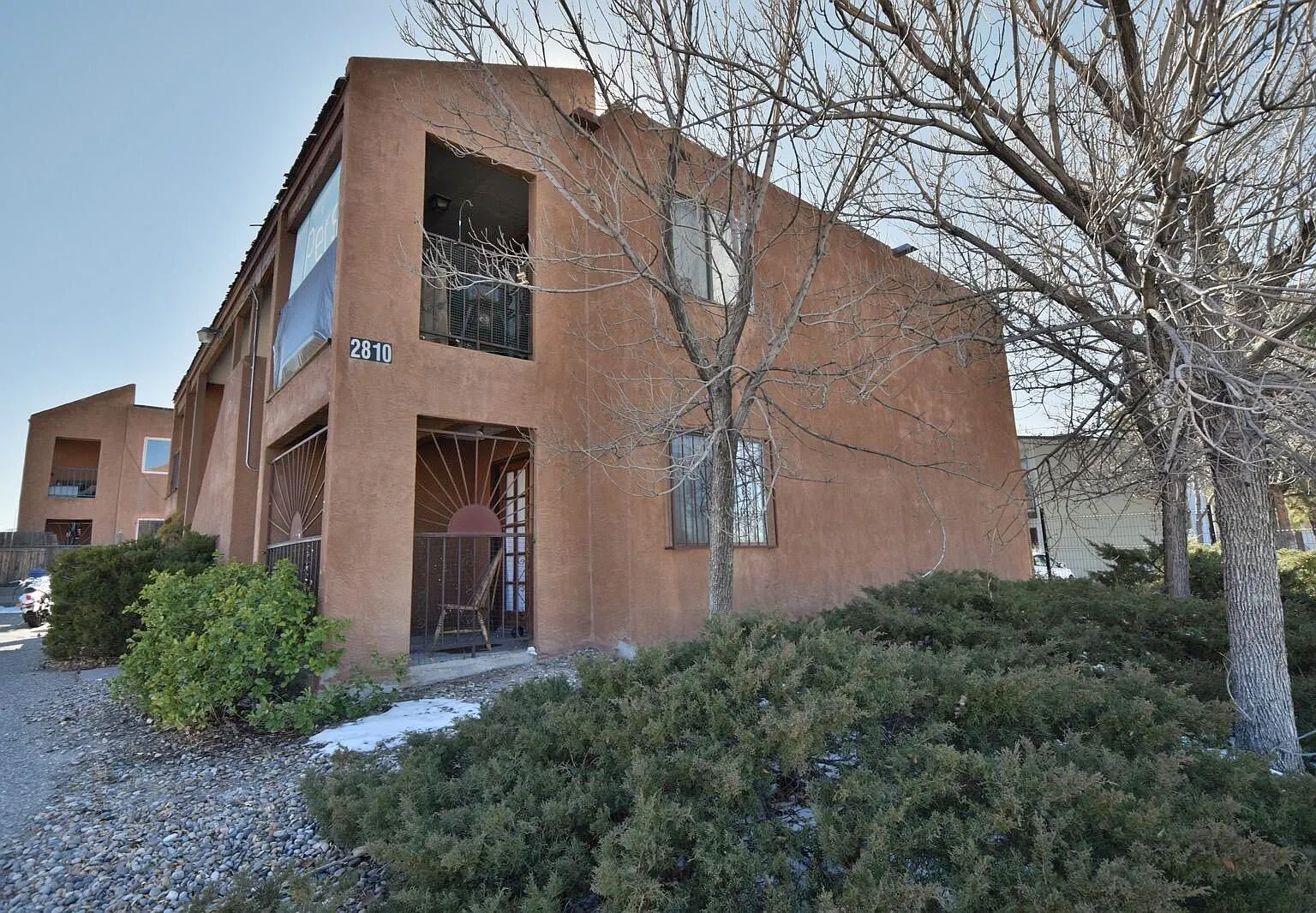 Quality 2 Bed / 1 Bath Apts - Close to I-25, UNM, and KAFB — Photo 2