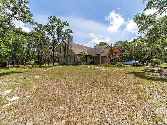 4th image of 120 Pleasant Valley Dr