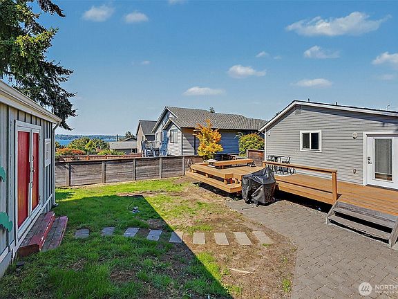 4th image of 805 N 31st Street