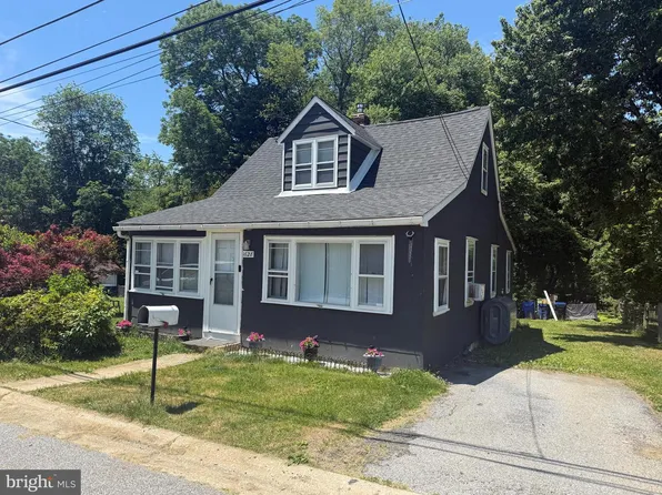 1628 Cherry St, Upper Chichester, PA 19061