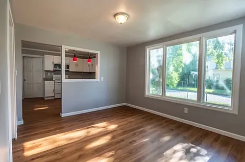 831 Avenue C Photo 1