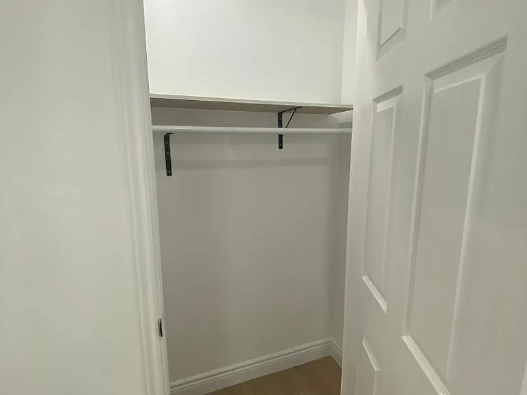 Unit Photo