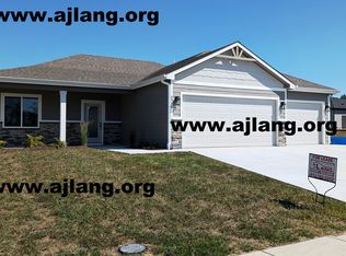 2728 E 26th Ter, Lawrence, KS 66046