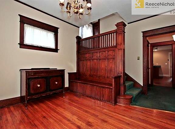 4th image of 2605 Charlotte St