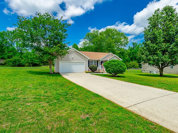 3rd image of 326 Glen Eden Way