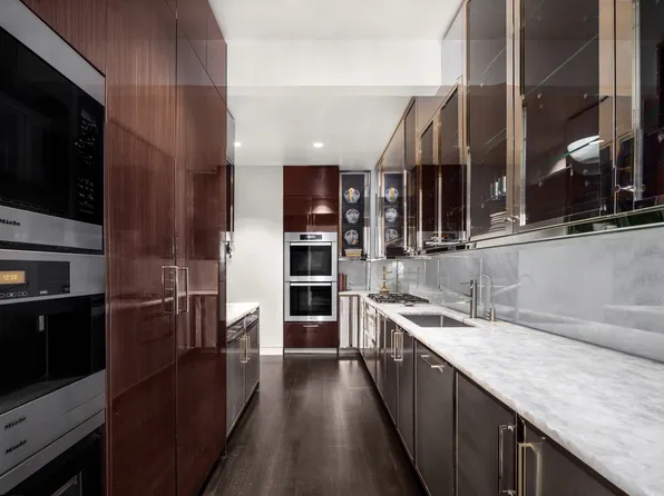 20 West 53rd Street image 5 of 18