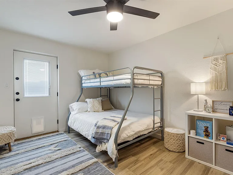 8307 E Earll Dr — Photo 8
