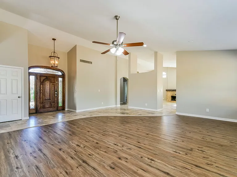 1517 W Antiqua Dr — Photo 4