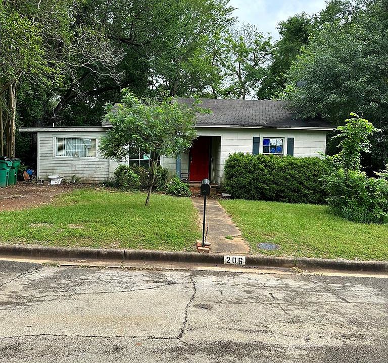 1st image of 206 E Angelina St