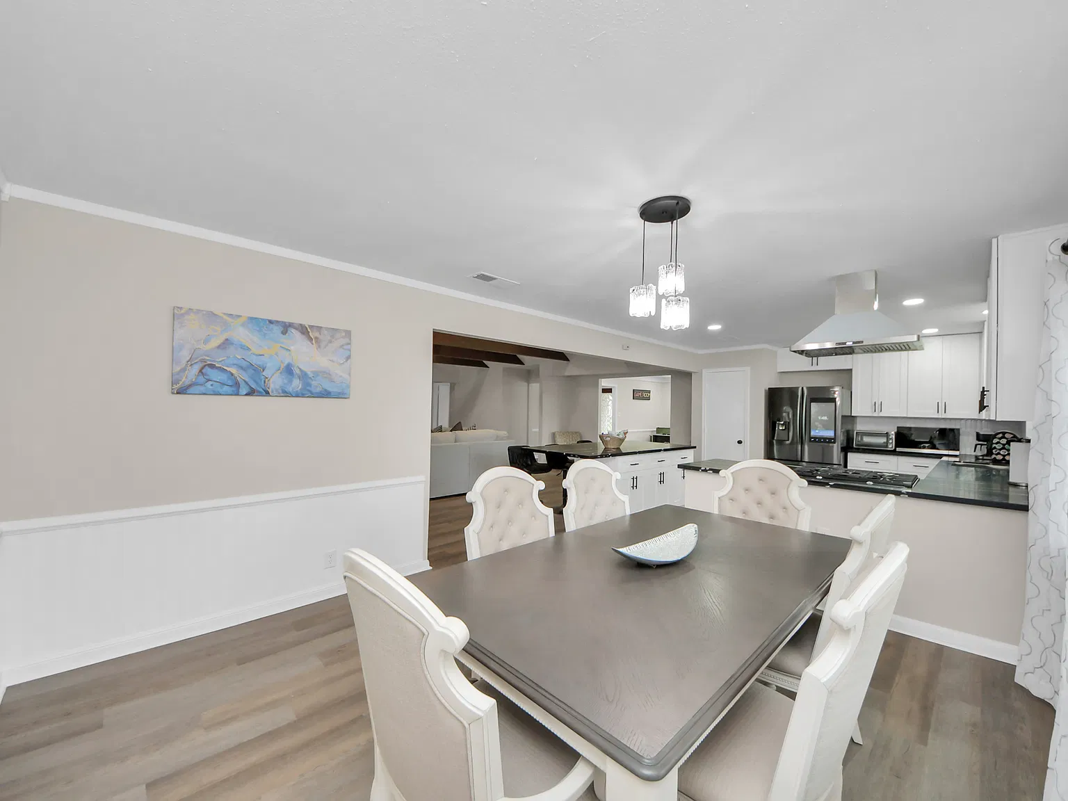 5 bed, 3.5 bath, 3197 sqft, $3,200 — Photo 4