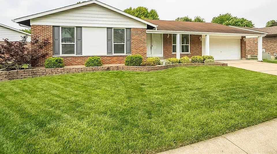 1st image of 4110 Les Cherbourg Ln