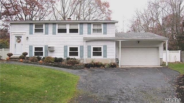 1st image of 7 Mayflower Ln