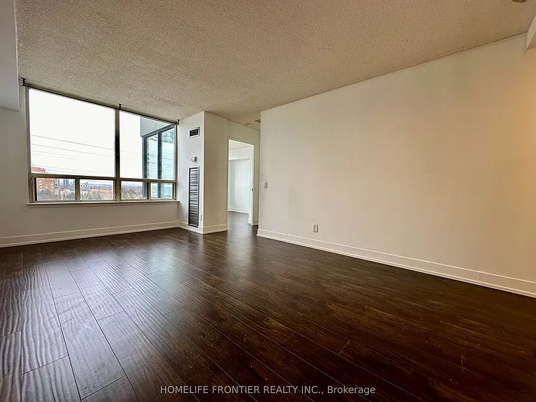 7 Bishop Ave #808 — Photo 6