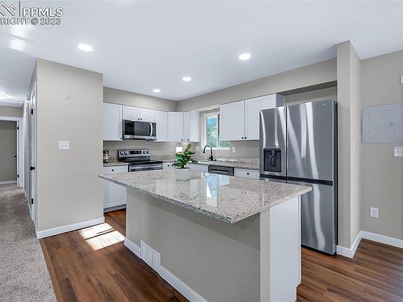 5th image of 6550 Dublin Cir