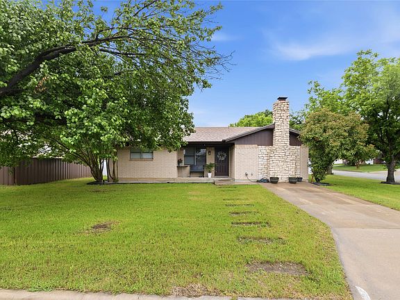 2nd image of 4416 Mimosa Dr