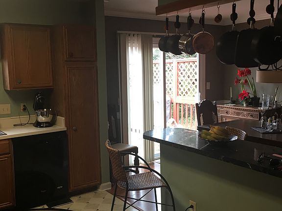 4th image of 73 Briarwood Dr