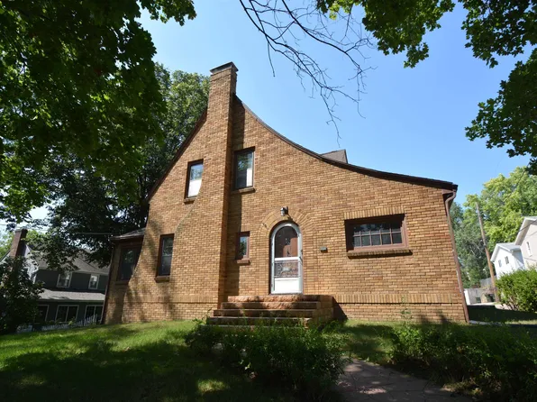 511 31st St, Sioux City, IA 51104