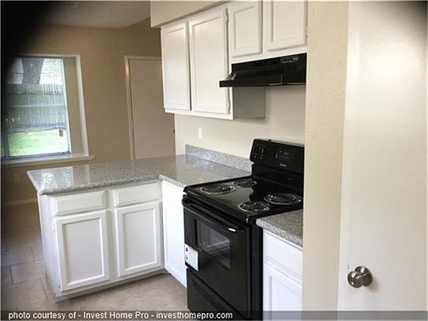 1st image of 4602 Cairnsean St